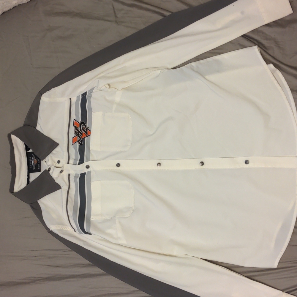Harley Davidson White Button Down Crew Neck L/S. Size Small. NWOT